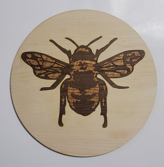 Accent Plate with Bee inlay with Maple background